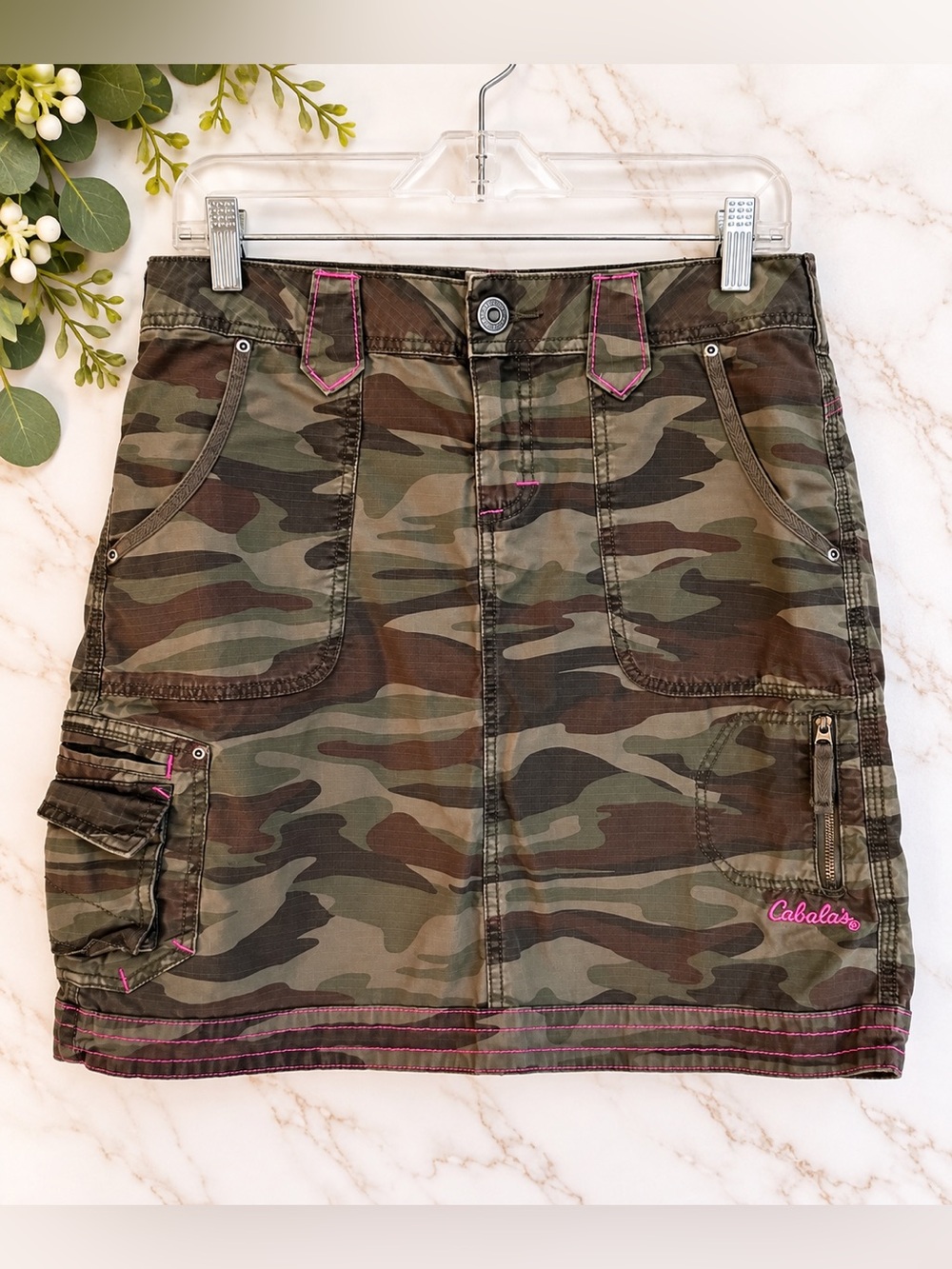 Cabela’s Casuals Camo Cargo Mini Skirt Pink Stitching Size 6